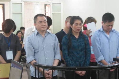 Chủ tịch doanh nghiệp "thổi giá" đất, cán bộ phường nhận cả tỷ đồng "bôi trơn"