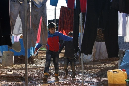 Cuộc sống ngập ngụa trong bùn của người tị nạn Syria