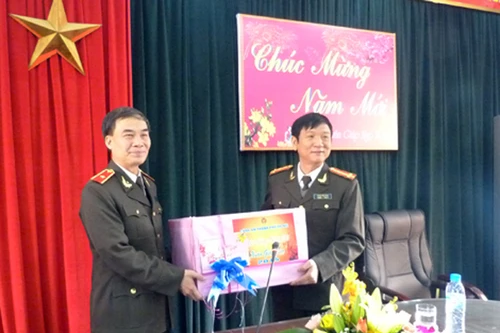 Lãnh đạo CATP Hà Nội chúc tết các đơn vị