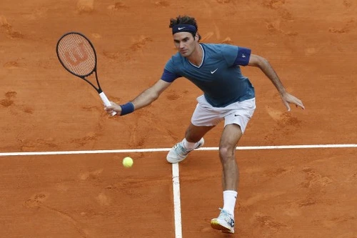 Federer ngược dòng ngoạn mục, hạ gục Tsonga
