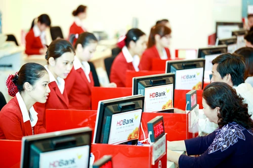 "Nạp tiền ngay, quả liền tay" cùng HDBank