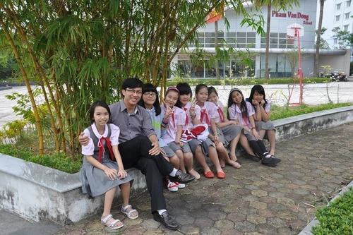 Bài văn cực hay của nữ sinh lớp 6 về "khu vườn xinh đẹp"