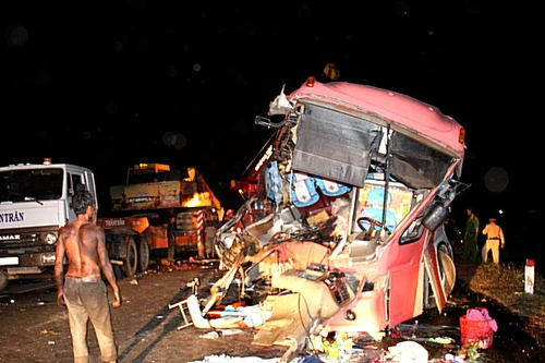 Clip gây ám ảnh: Làm ơn hãy lái xe an toàn!