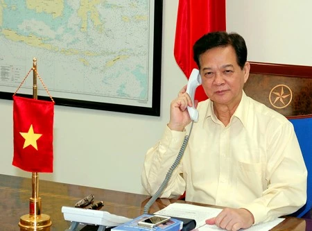 Thủ tướng Nguyễn Tấn Dũng điện đàm với Thủ tướng Malaysia về máy bay mất tích