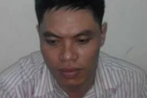 Kẻ lừa đảo bị bắt khi đang "chém gió phần phật" trong quán cà phê