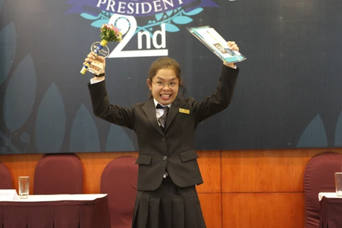 Ivy President 2nd gay cấn như tranh cử Tổng thống