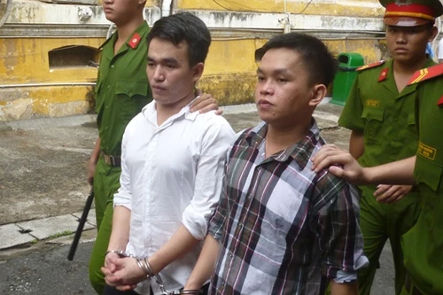 Lừa bán iPhone 4 trả góp “ảo” qua mạng để chiếm đoạt tiền