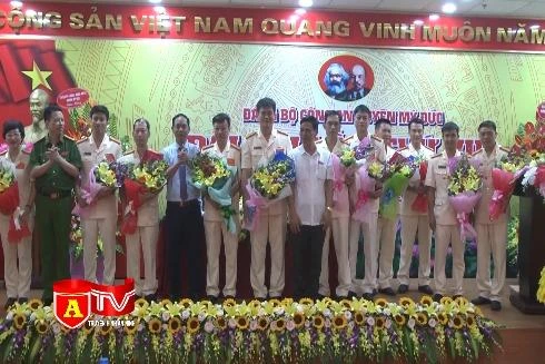 Luôn giữ vững danh hiệu Đảng bộ "Trong sạch vững mạnh"