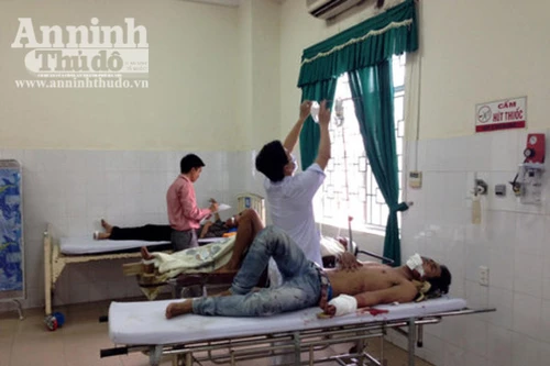 Vụ xe khách vượt ẩu tại Quảng Ngãi: Thêm một nạn nhân tử vong