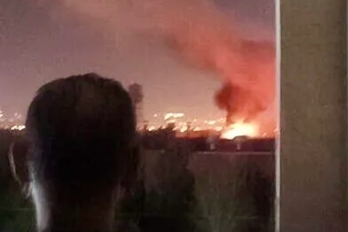 Loạt tiếng nổ lớn vang lên ở Thủ đô Tehran khi Israel tấn công trả đũa Iran