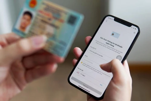 Lưu ý: Bắt buộc xác thực tài khoản mạng xã hội từ ngày mai, 25-12