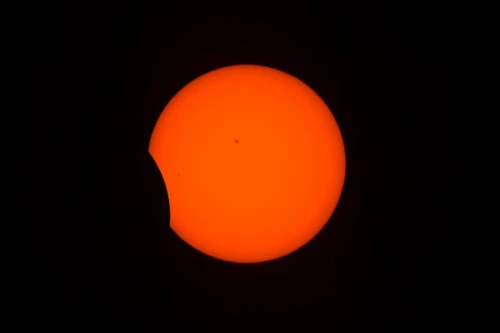 Chiêm ngưỡng cảnh tượng hiếm có về nhật thực toàn phần ở Bắc Mỹ