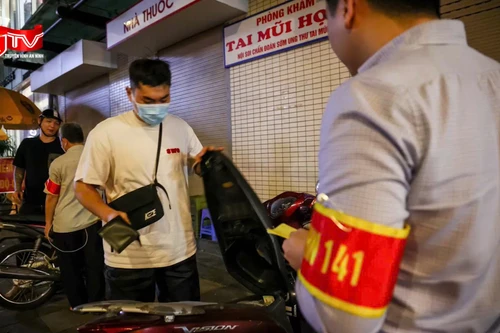 Lực lượng 141 xuyên đêm 'vây bắt quái xế'