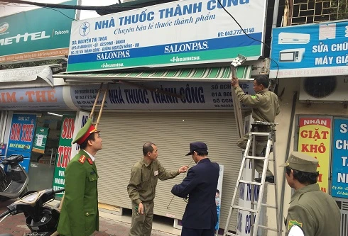 Quận Ba Đình: Kiên quyết xử lý các trường hợp lấn chiếm vỉa hè