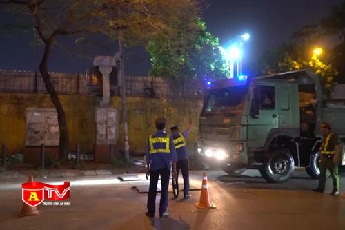 Kiến nghị lắp camera tại nơi bốc xếp hàng hóa để chống xe quá tải