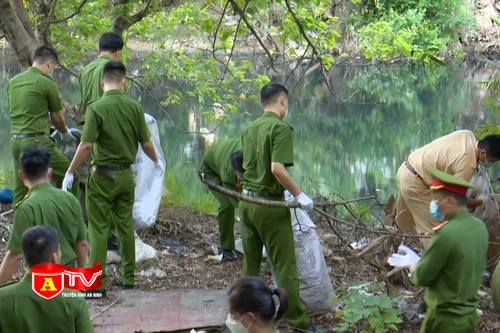 Tuổi trẻ Công an Thủ đô ra quân khơi thông dòng chảy sông Nhuệ 