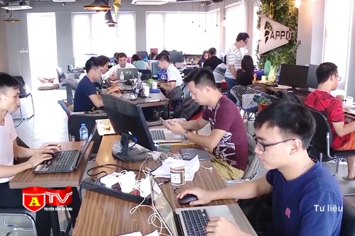 Cài đặt ứng dụng giả mạo, mất tiền tỷ trong ngân hàng 