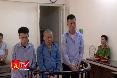 Rình người dân đi tảo mộ để trộm cắp phụ tùng ô tô