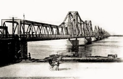 Không thể vô tư "xóa bỏ" di tích lịch sử cầu Long Biên