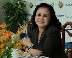 Đại gia khoe của hay con nợ muốn xù tiền?