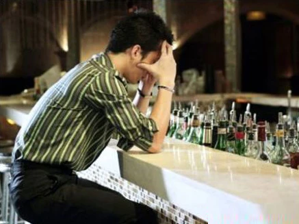 Làm gì để mẹ chấp nhận con dâu là đứa con rơi