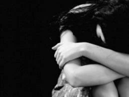 Con trai đồng tính, bố chồng chiếm đoạt đời con dâu