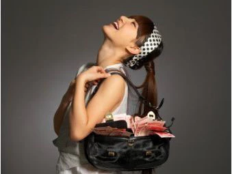 Bi hài sinh viên cặp bồ lấy "chứng chỉ" đẳng cấp