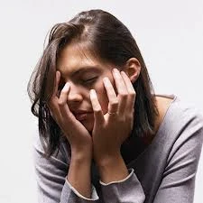 Ám ảnh quá khứ yêu người đồng giới, vợ lãnh cảm với chồng