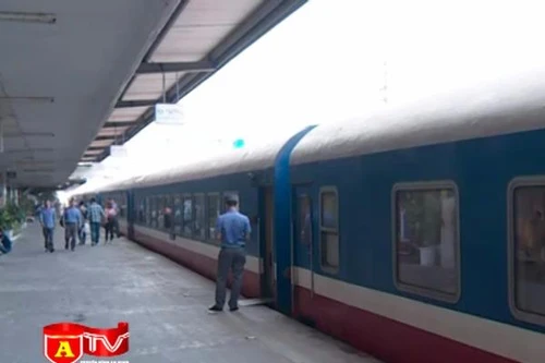 Tăng cường chuyến tàu để phục vụ nhu cầu đi lại của nhân dân