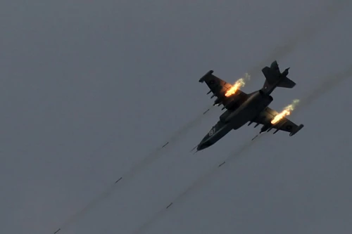 [ẢNH] "Xe tăng bay" Su-25SM3 Nga diễn tập diệt phiến quân sát Afghanistan