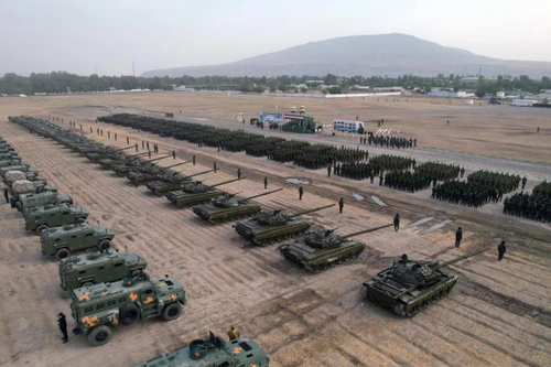 [ẢNH] Nga sẵn sàng cho kịch bản xấu tại Afghanistan