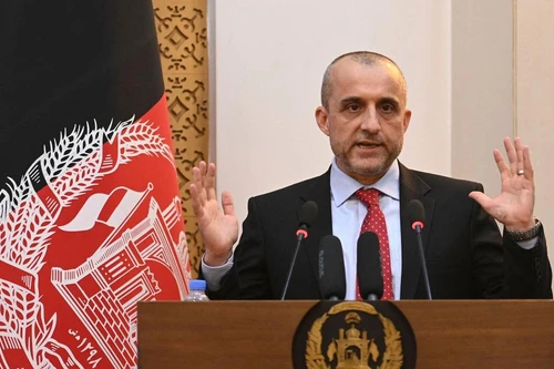 [ẢNH] Thủ lĩnh kháng chiến đang khi đi cầu viện, thì Panjshir thất thủ