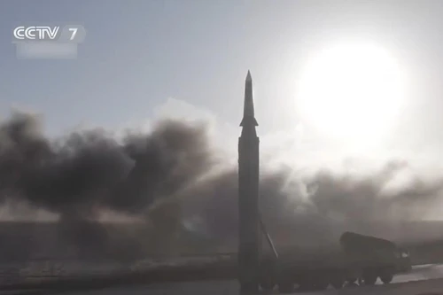 [ẢNH] Tên lửa siêu vượt âm của Trung Quốc xuất hiện trong diễn tập