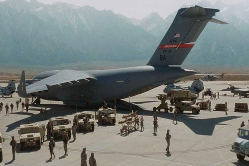 [ẢNH] Căn cứ quân sự khổng lồ ở Afghanistan còn gì khi lính Mỹ rút đi?