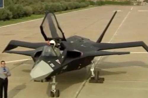 [ẢNH] Vì sao tiêm kích thế hệ 5 Qaher-313 của Iran ‘tàng hình’ gần thập kỷ?