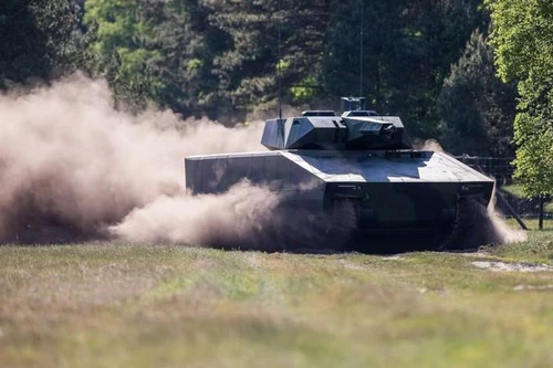 [ẢNH] Mỹ chọn ‘linh miêu tàng hình’ KF41 Đức để thay thế cho M2 Bradley