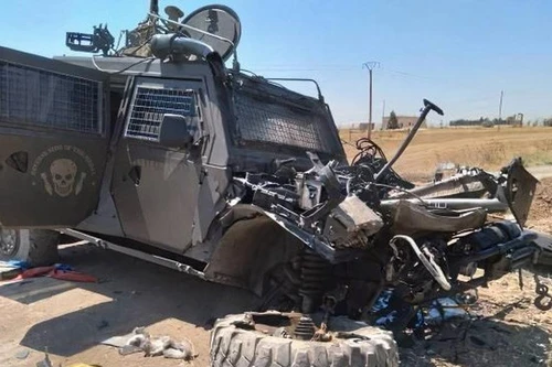 [ẢNH] Bất ngờ xe bọc thép cứu mạng lính Nga tại Syria là do NATO sản xuất