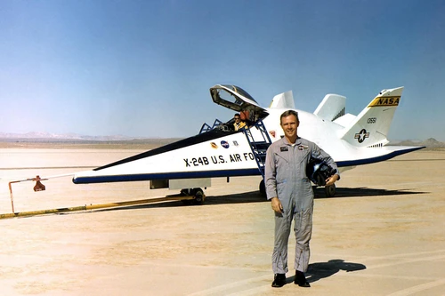 [ẢNH] Mỹ bất ngờ hồi sinh máy bay lai tàu vũ trụ X-24B để làm gì?