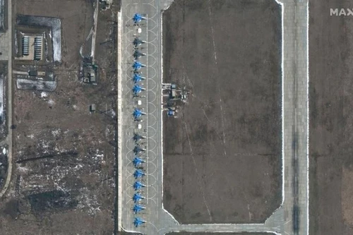 [Info] Cường kích Su-34 Nga đã đến căn cứ không quân Morozovsk