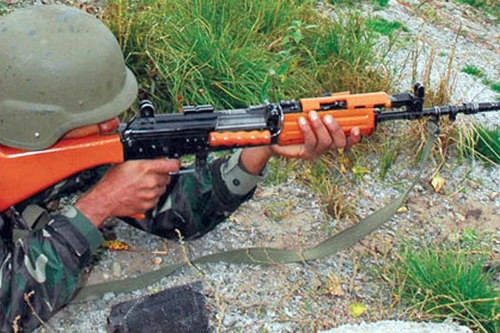 Vì sao Ấn Độ buông bỏ súng trường tấn công INSAS nội địa để tìm đến AK Nga?