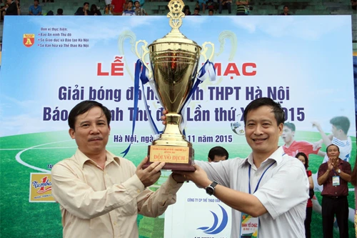 Tưng bừng khai mạc giải Bóng đá học sinh THPT Hà Nội - Báo An ninh Thủ đô 2015