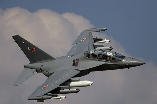 Không quân Nga ký hợp đồng mua số lượng lớn máy bay huấn luyện Yak-130