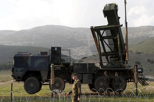 Đức đàm phán xây dựng căn cứ thường trực tại Thổ Nhĩ Kỳ để chống IS