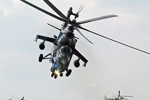 Nga điều nhiều trực thăng tấn công hộ tống biệt đội dọn mìn tới Palmyra