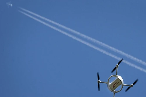 Mỹ thử nghiệm thành công hệ thống hệ thống cảnh báo UAV cho phi công