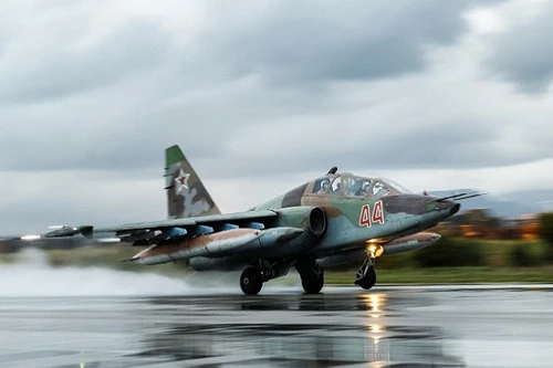 Nga bàn giao lô máy bay cường kích Su-25 mới cho Iraq