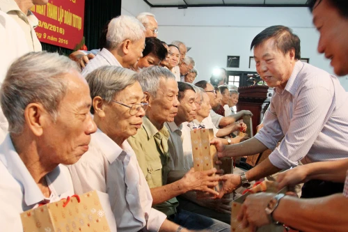 Phấn khởi ngày gặp mặt các cựu VĐV thể thao quân đội