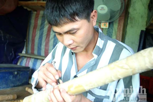 Ngỗ ngược giết người rồi thành “vua” điếu cày trong trại