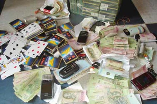  Triệt phá một ổ bạc lớn