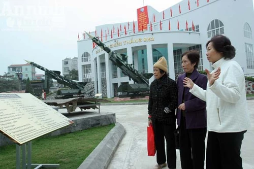 Những mốc son của bản tình ca bất tử